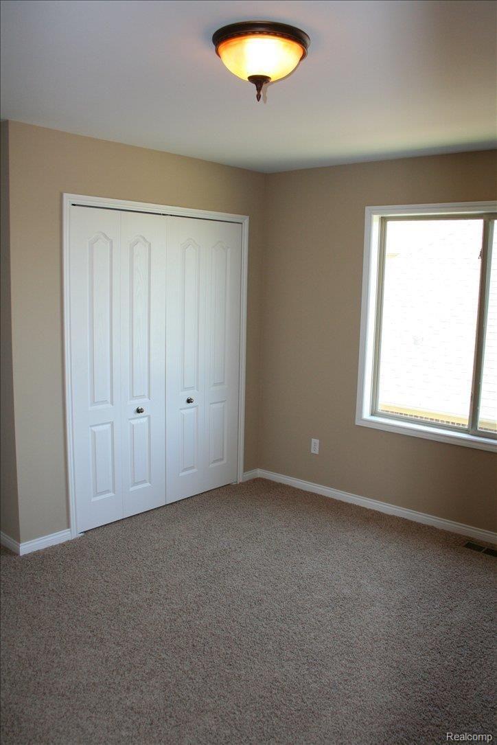 47083 Gloede Road Macomb, MI 48044 - Photo 7 of 8 Gloede & Elan Specs 038