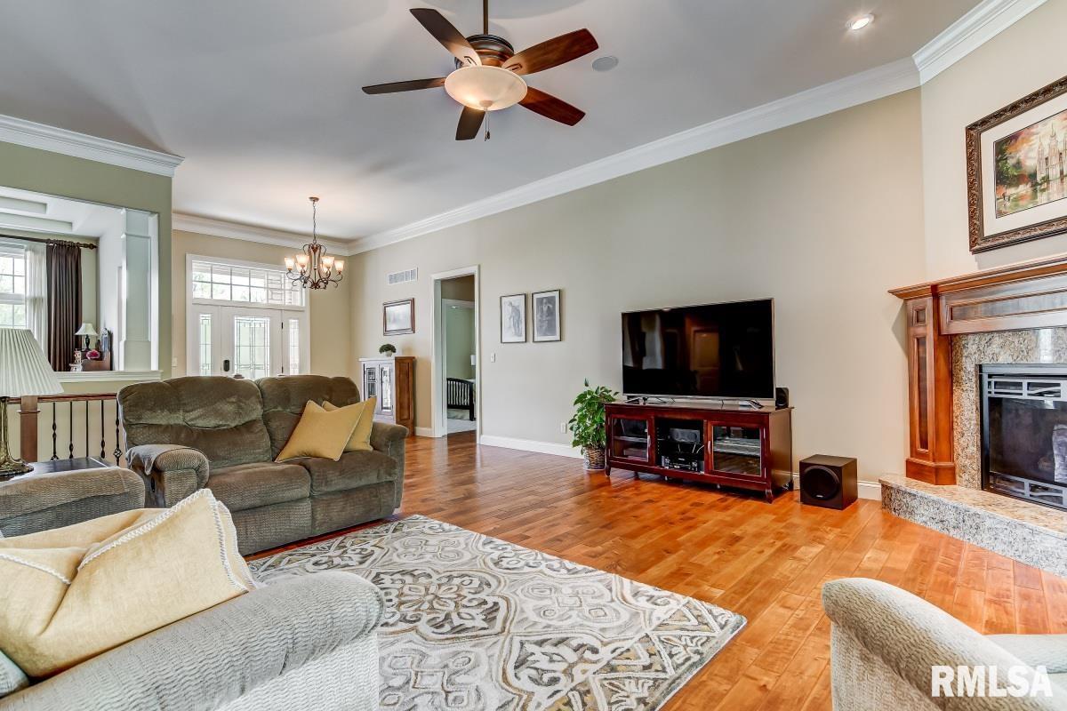 3817 Calla Lily Lane Springfield, IL 62711 - Photo 9 of 50