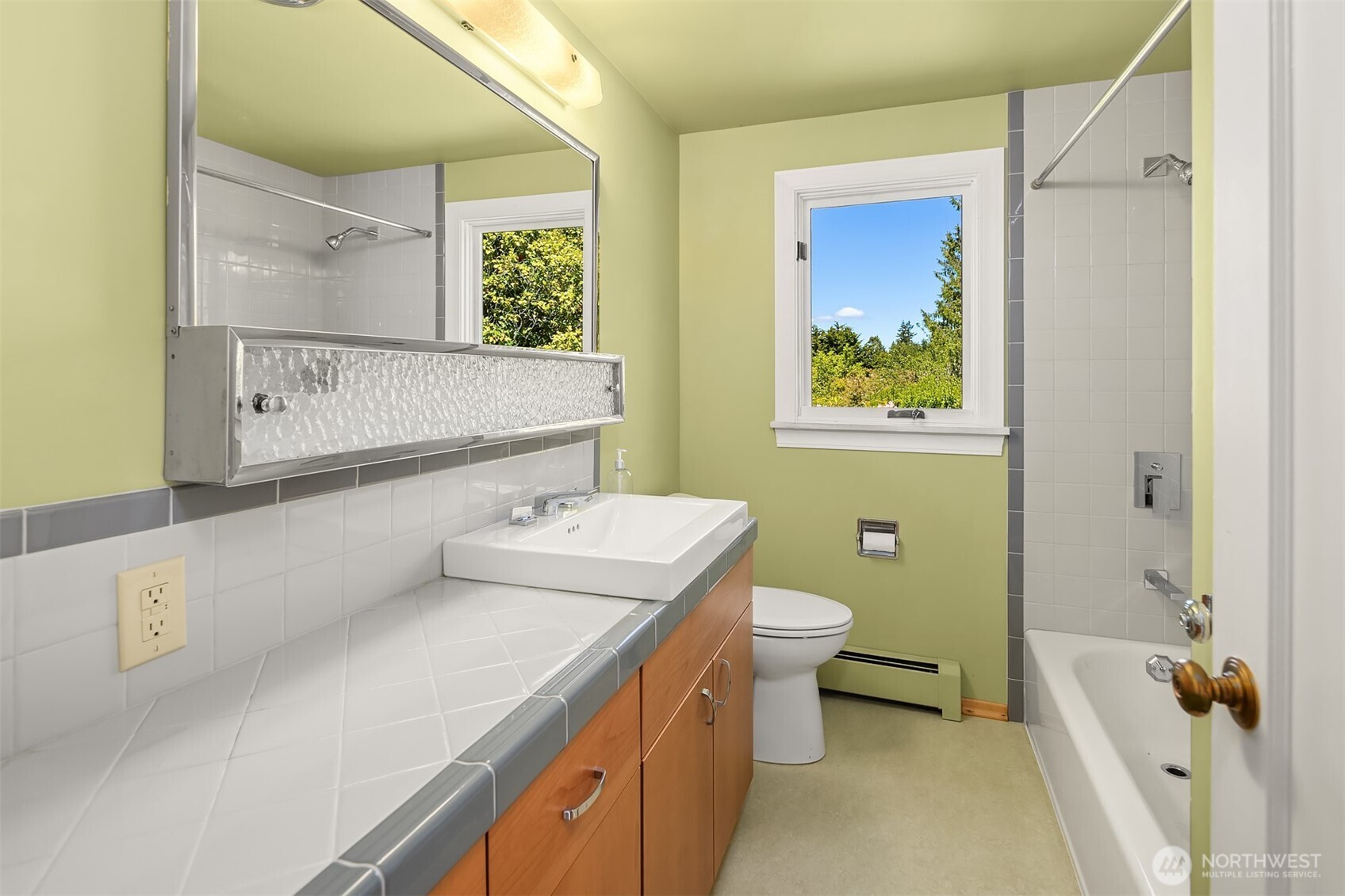9421 190th Place Southwest Edmonds, WA 98020 - Photo 12 of 31