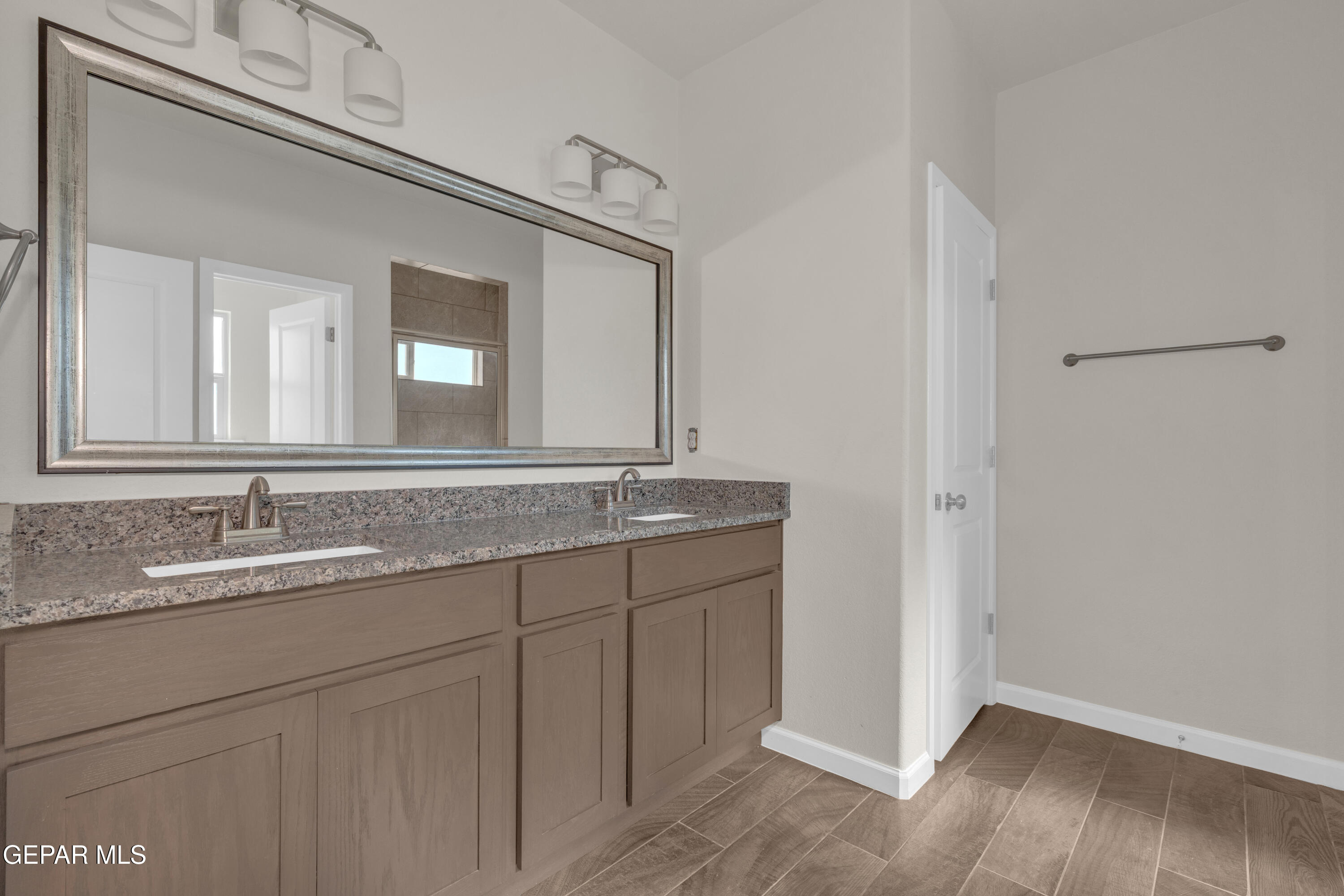 5937 Ruidoso Downs Street El Paso, TX 79932 - Photo 13 of 25 3 (18)