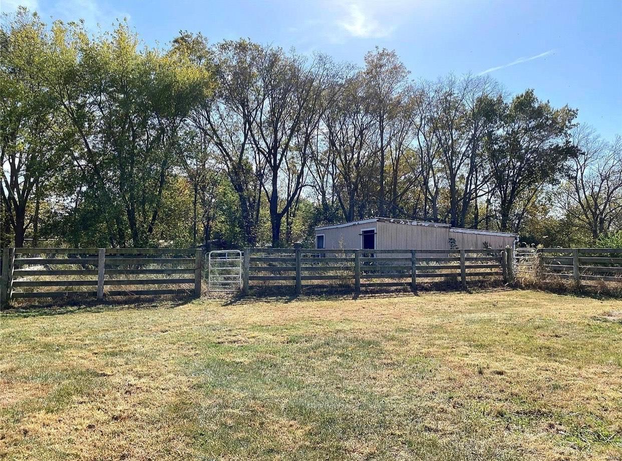 401 Pierron Road Pocahontas, IL 62275 - Photo 2 of 17 Gallery Image 2