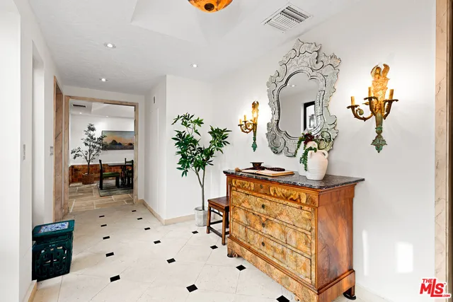 $2,895,000 | 4427 Arcola Avenue, Toluca Lake, CA 91602