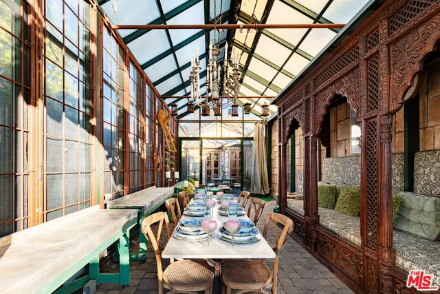 $2,895,000 | 4427 Arcola Avenue, Toluca Lake, CA 91602