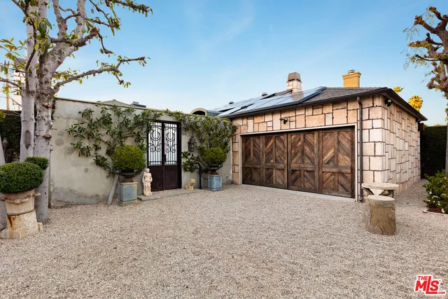 $2,895,000 | 4427 Arcola Avenue, Toluca Lake, CA 91602