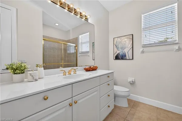 $2,725,000 | 552 11th Avenue South, Unit 4, Naples, FL 34102