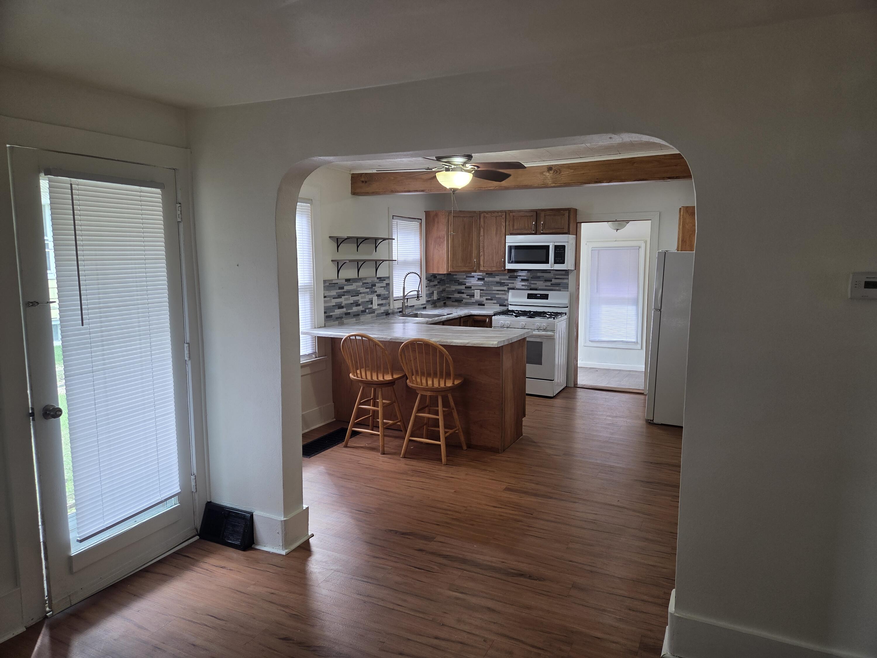 1122 Cleveland Street Beloit, WI 53511 - Photo 6 of 23 Charming archways