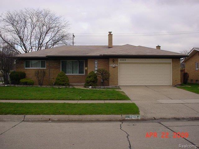 11213 Racine Road Warren, MI 48093 - Photo 1 of 7 DSC00237