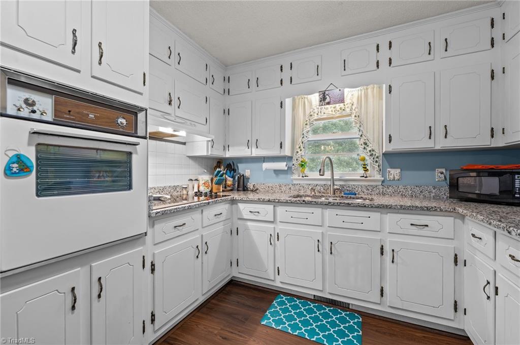 1933 Gold Hill Road Asheboro, NC 27203 - Photo 2 of 22