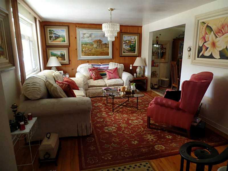 1617 Rutherford Avenue Beechview, PA 15216 - Photo 2 of 18 Living Room.