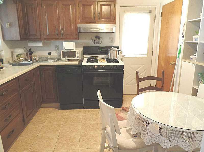 1617 Rutherford Avenue Beechview, PA 15216 - Photo 3 of 18 Kitchen.