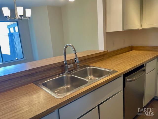 14 Scottsdale Way Novato, CA 94947 - Photo 7 of 34 a close view of sink and tap