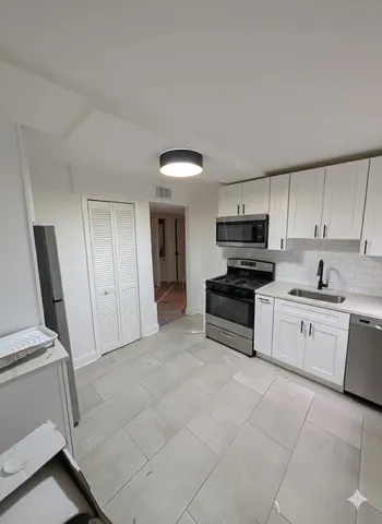 $1,551 | 1362 North Bosworth Avenue, Unit B3, Chicago, IL 60642