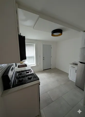 $1,551 | 1362 North Bosworth Avenue, Unit B3, Chicago, IL 60642