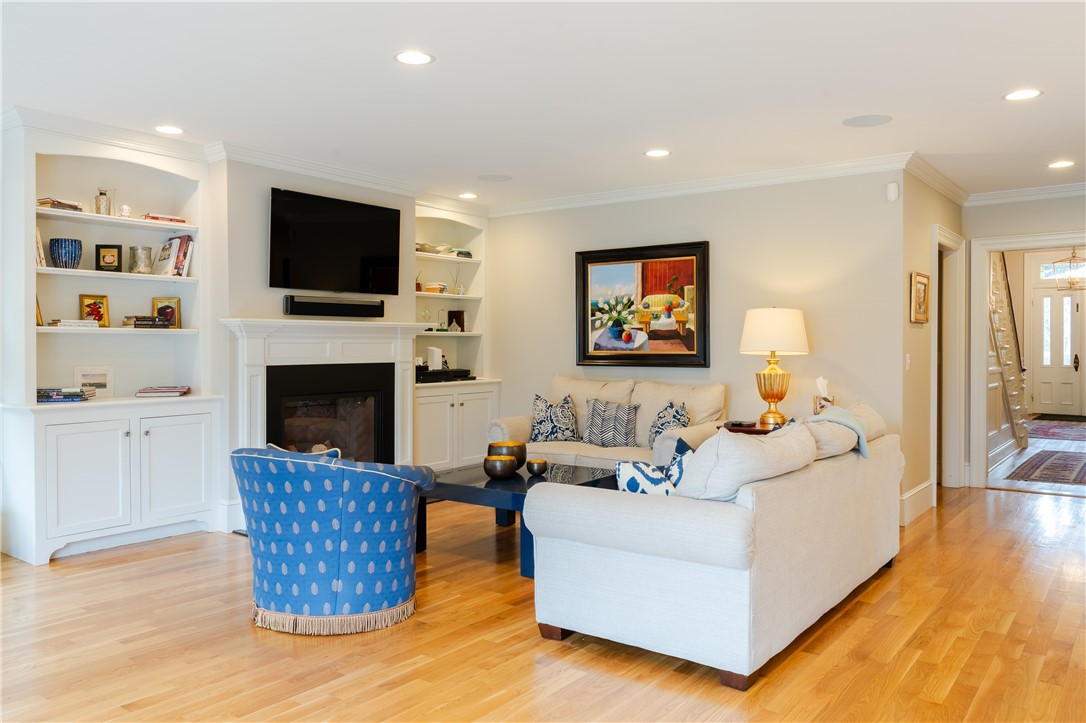 15 Berkeley Avenue Newport, RI 02840 - Photo 13 of 45