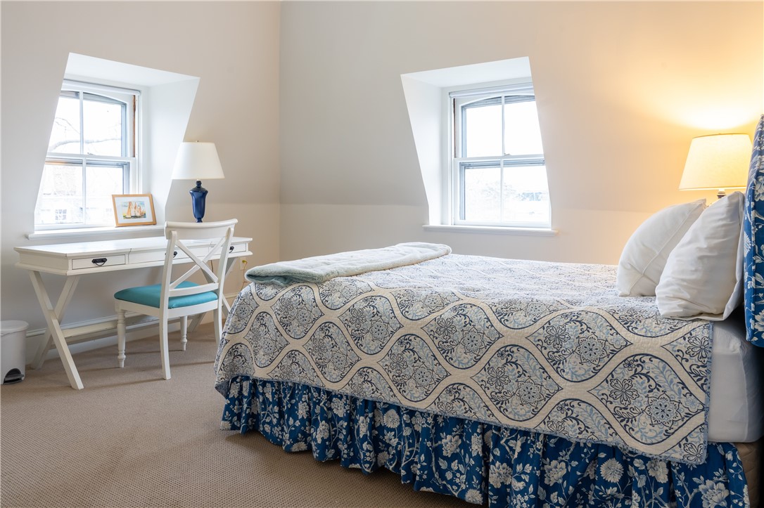 15 Berkeley Avenue Newport, RI 02840 - Photo 31 of 45