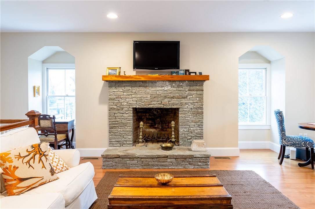 15 Berkeley Avenue Newport, RI 02840 - Photo 40 of 45