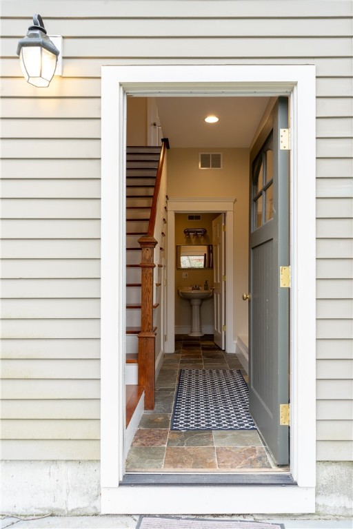 15 Berkeley Avenue Newport, RI 02840 - Photo 43 of 45