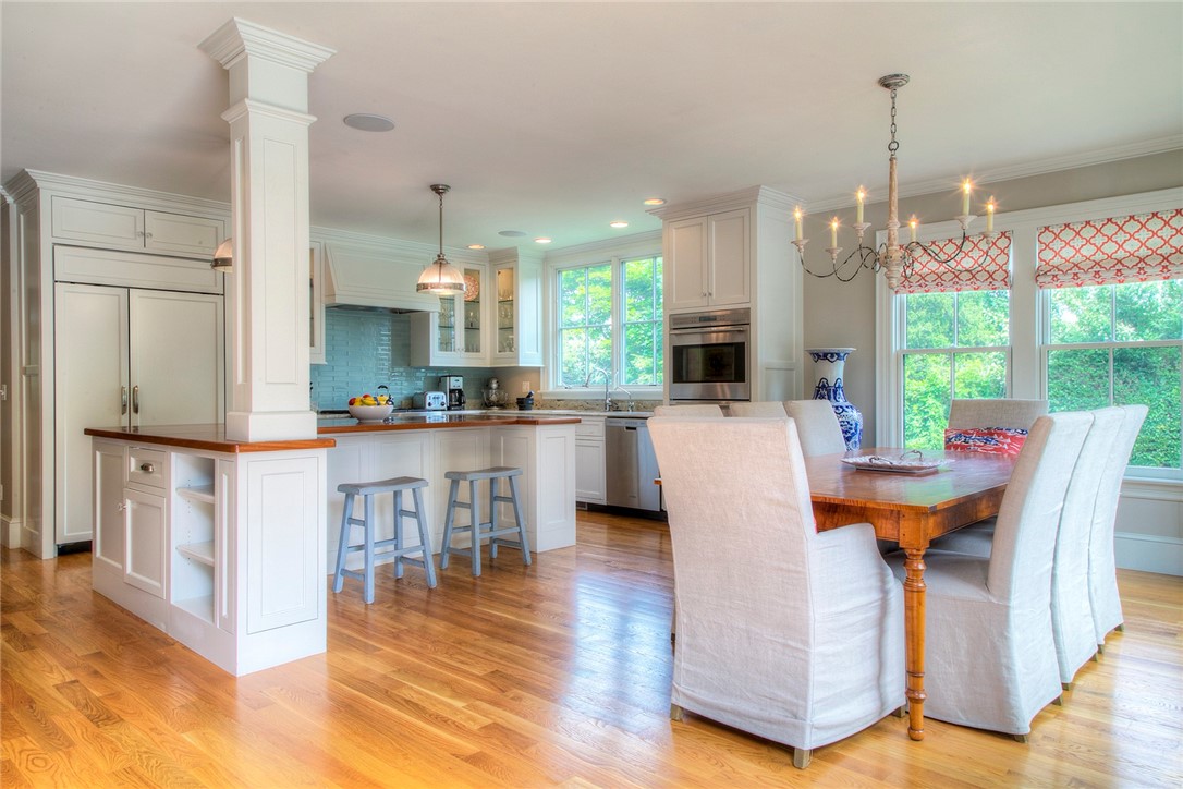 15 Berkeley Avenue Newport, RI 02840 - Photo 5 of 45