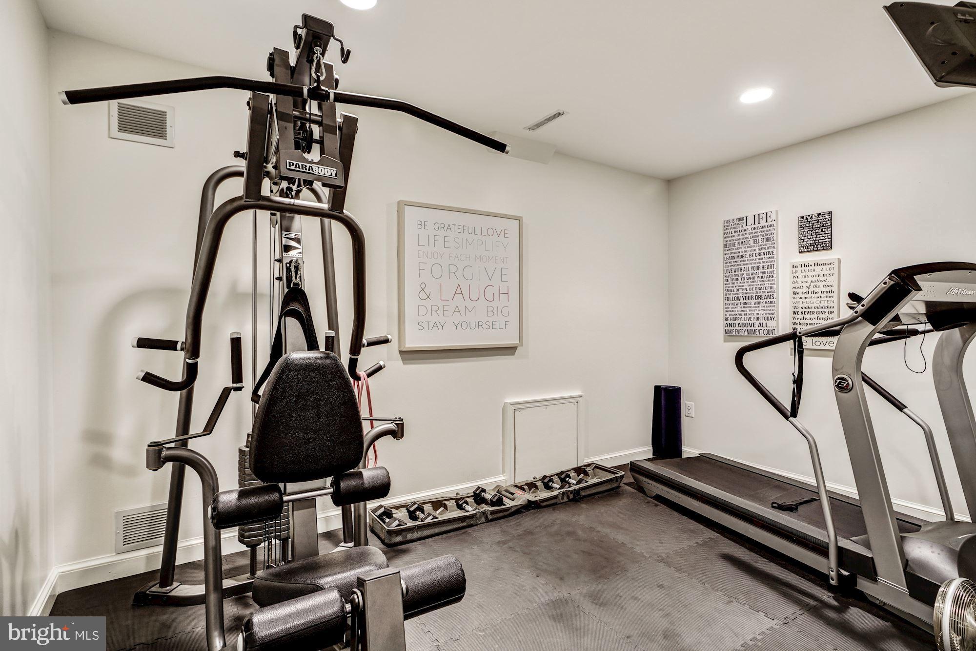 8917 Belmart Road Potomac, MD 20854 - Photo 41 of 47