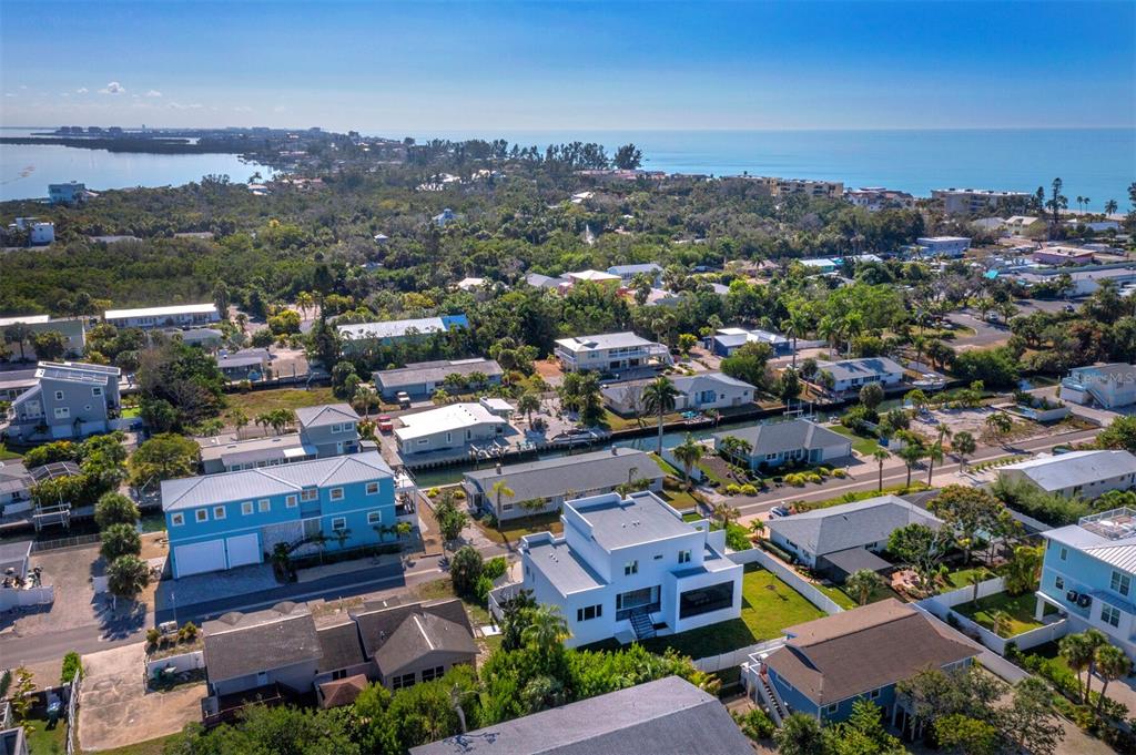 635 Jungle Queen Way Longboat Key, FL 34228 - Photo 49 of 55 an aerial view of a city