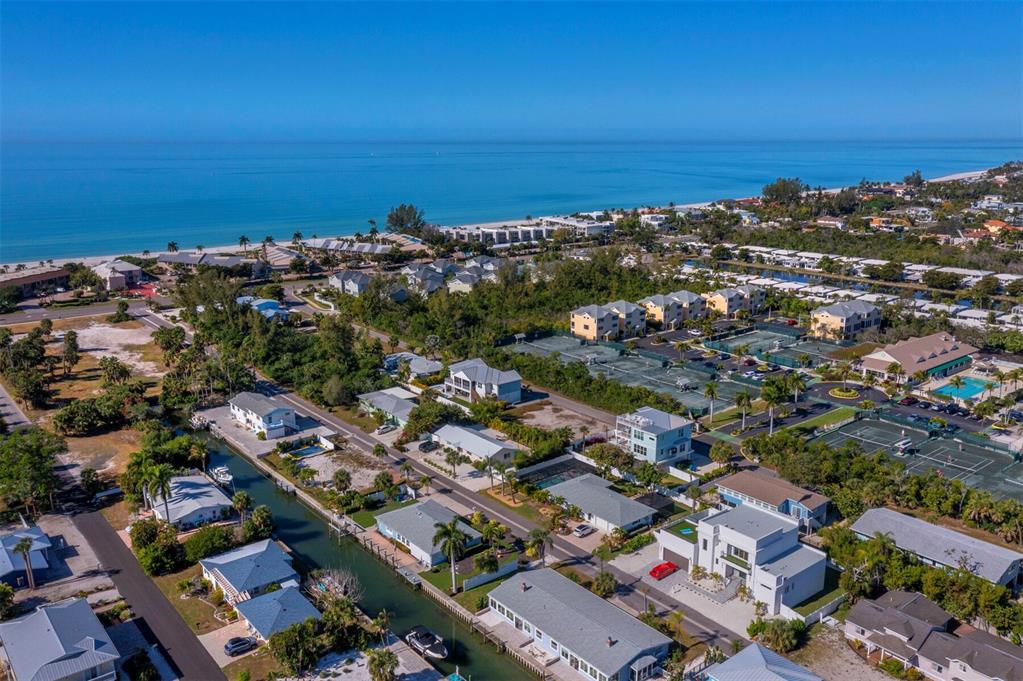 635 Jungle Queen Way Longboat Key, FL 34228 - Photo 55 of 55 an aerial view of a city