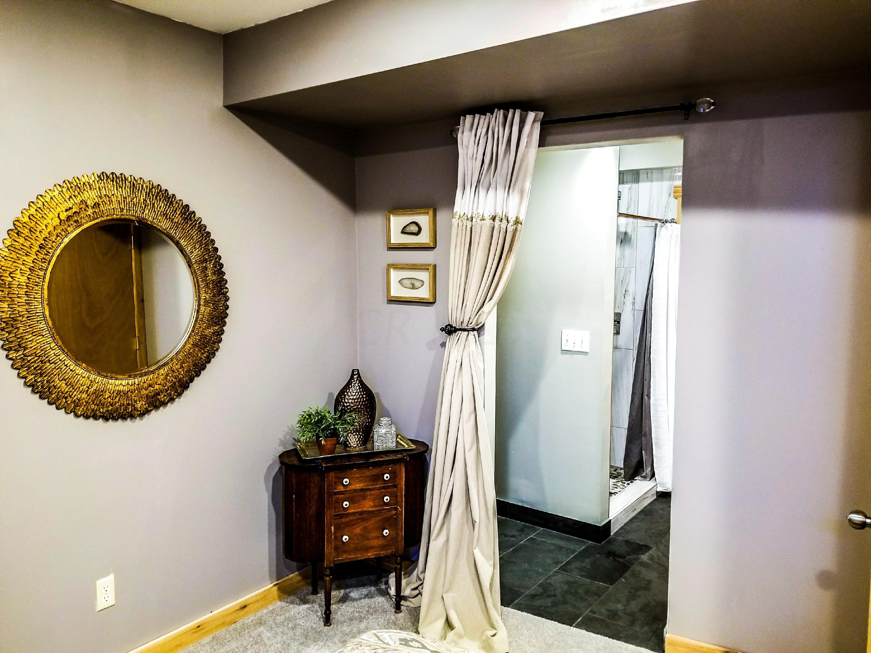 2145 Sandston Road Upper Arlington, OH 43220 - Photo 45 of 45 Adobe_20180106_152649