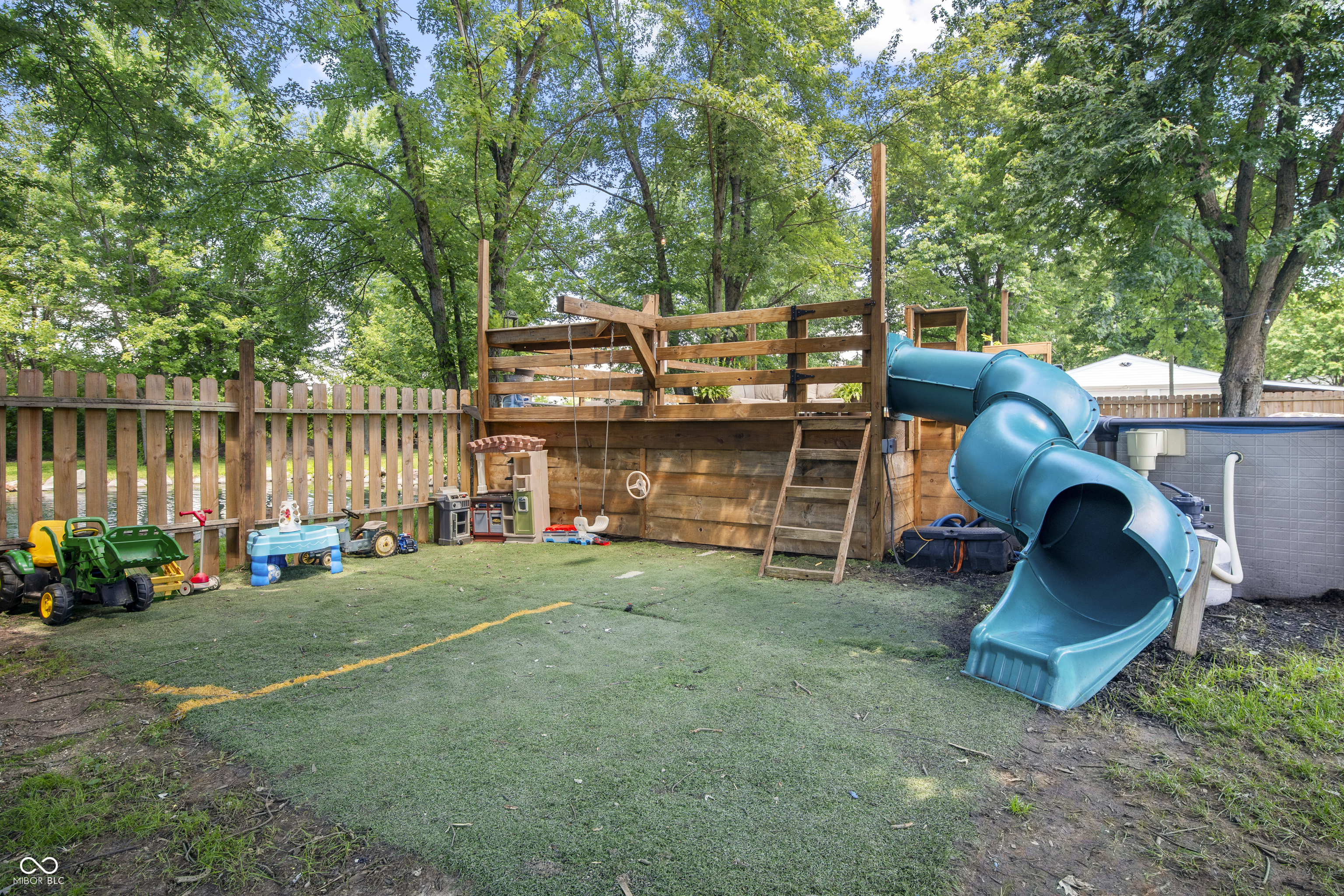 4230 Five Points Road Indianapolis, IN 46239 - Photo 41 of 58