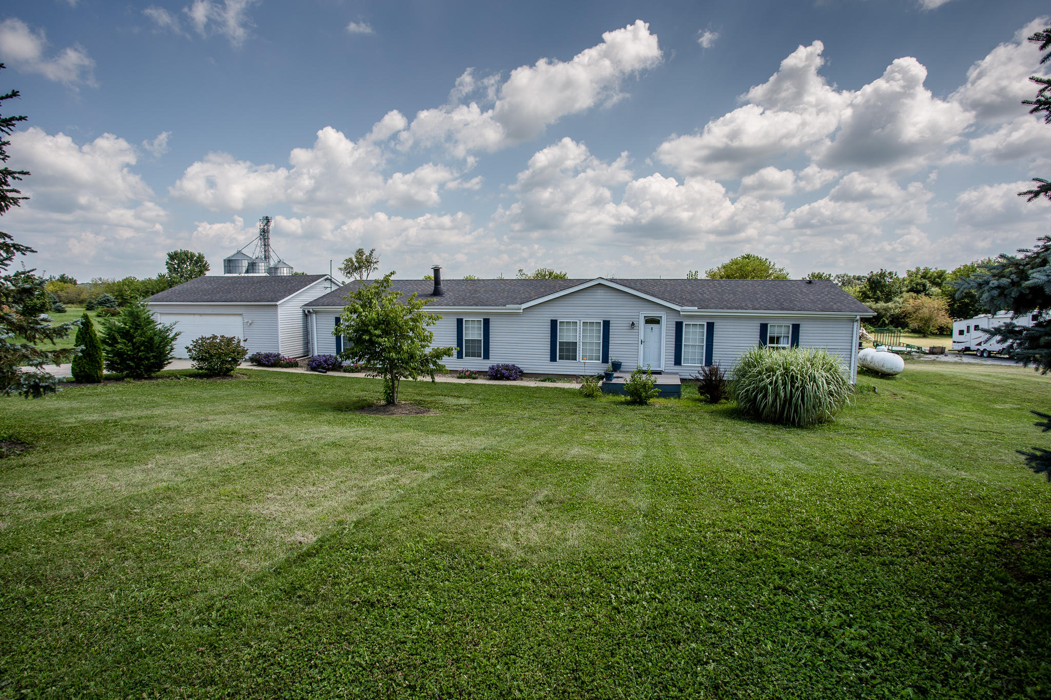 2460 Myers Road Springfield, OH 45502 - Photo 2 of 43