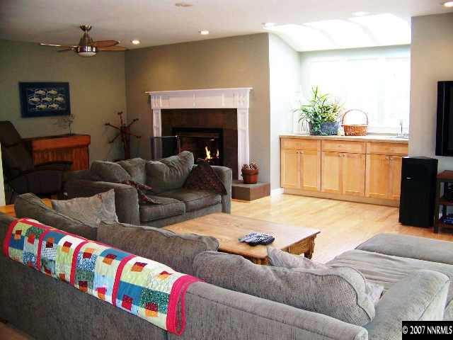 4130 Inwood Lane Reno, NV 89502 - Photo 4 of 9 Photo 4