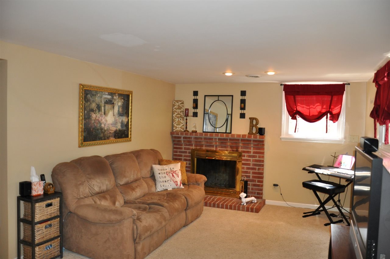 7925 Spry Road Evansville, IN 47715 - Photo 12 of 22 Gallery Image 12