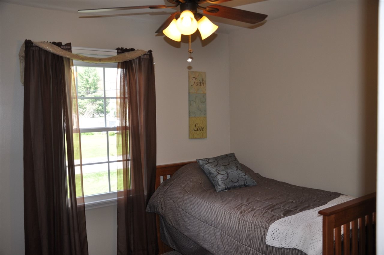 7925 Spry Road Evansville, IN 47715 - Photo 9 of 22 Gallery Image 9