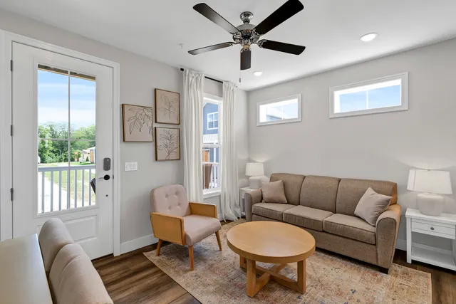 $2,700 | 212 Great Lp Drive, Unit 1A, Ottawa, IL 61350