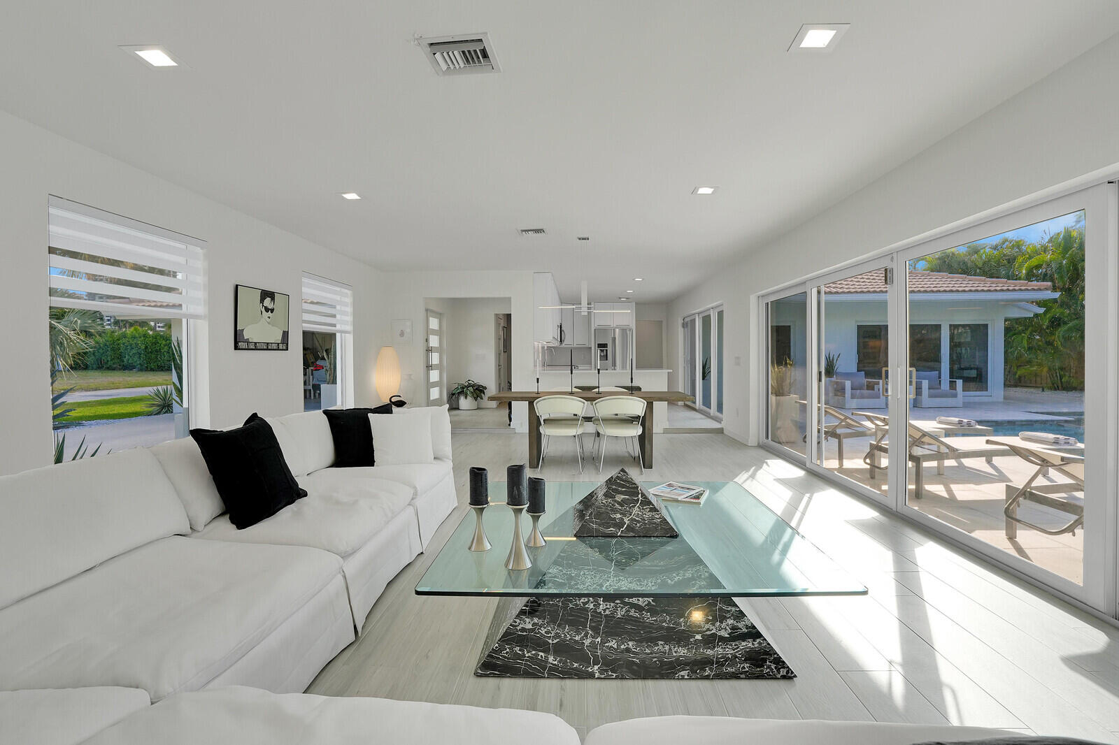 1221 Dolphin Road Singer Island, FL 33404 - Photo 8 of 50 25_Image_11_mls
