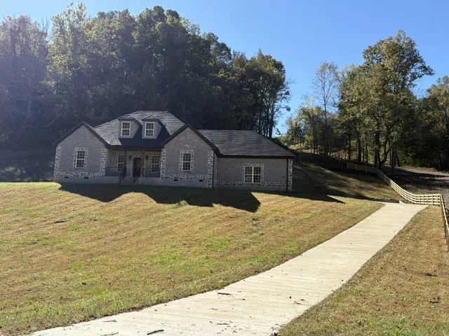 $549,900 | 2121 Lynnville Highway, Cornersville, TN 37047
