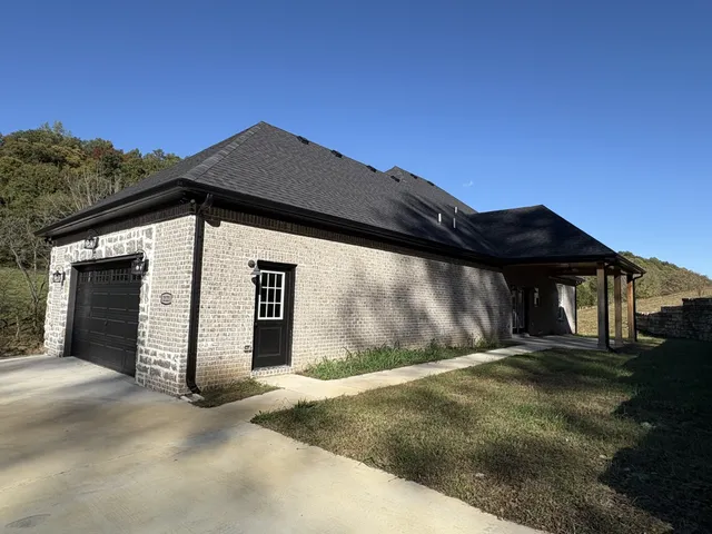 $549,900 | 2121 Lynnville Highway, Cornersville, TN 37047