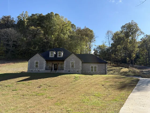 $549,900 | 2121 Lynnville Highway, Cornersville, TN 37047