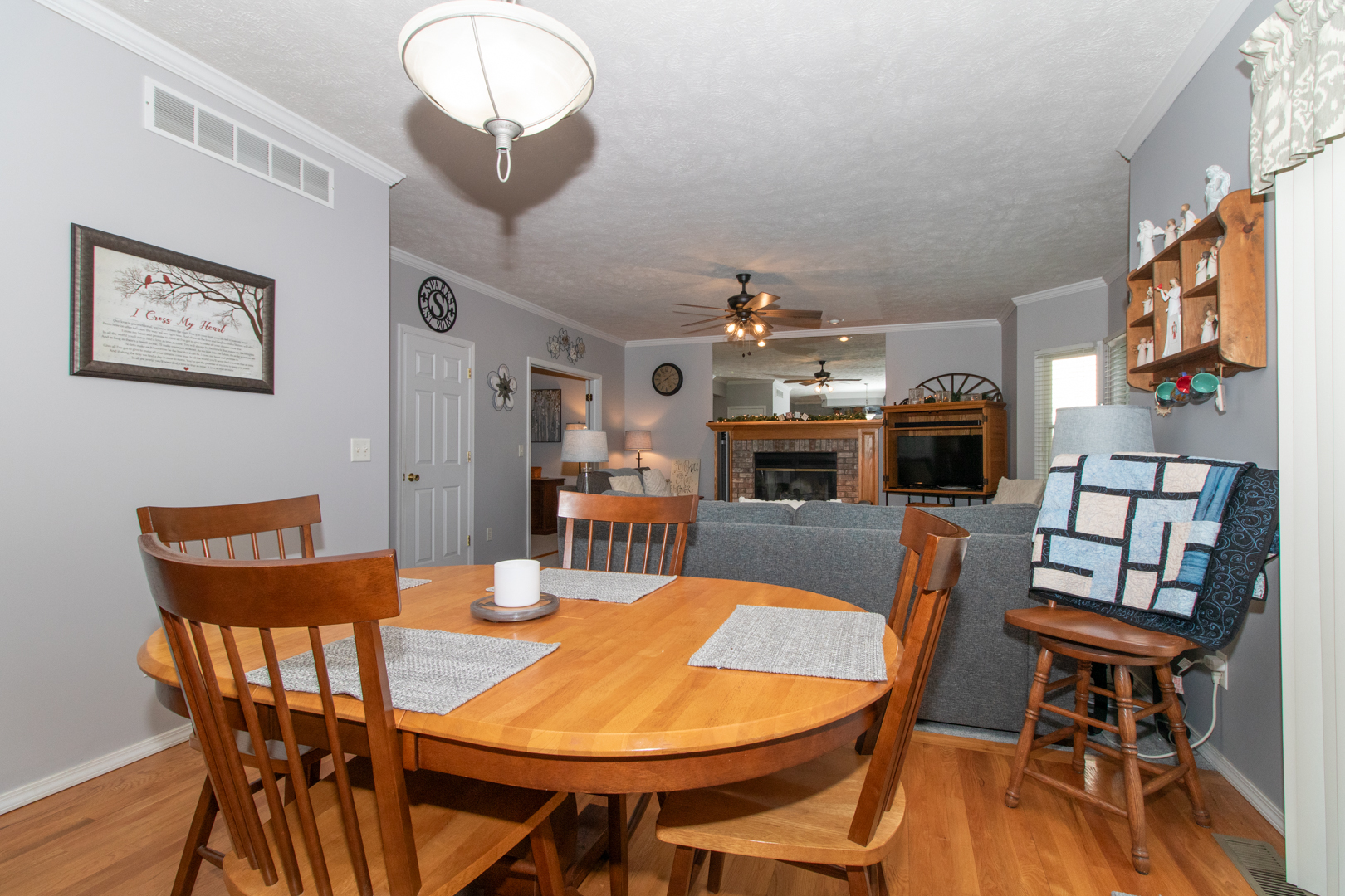 5 Tangle Oaks Road Bloomington, IL 61705 - Photo 7 of 55 Gallery Image 7