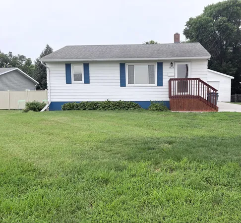 $265,000 | 1325 8th Avenue North, Moorhead, MN 56560