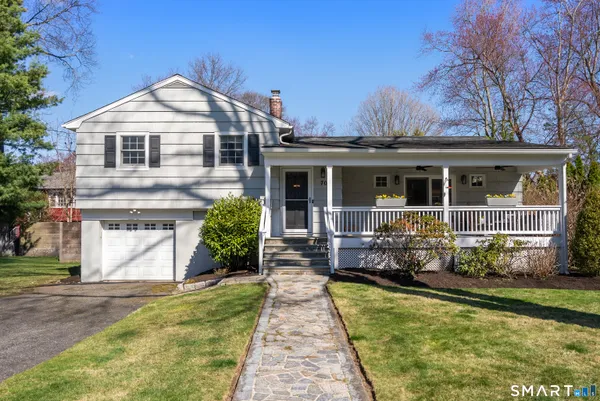 $985,000 | 70 Allen Road, Fairfield, CT 06824