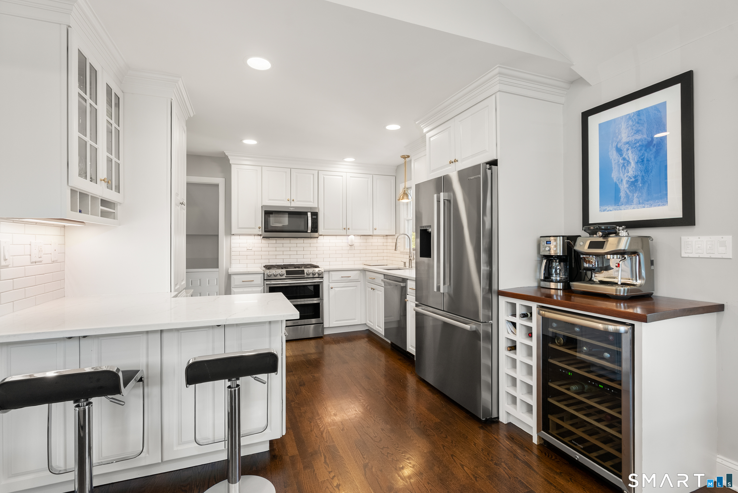 70 Allen Road Fairfield, CT 06824 - Photo 16 of 38