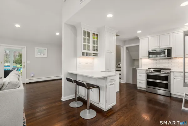 $819,000 | 70 Allen Road, Fairfield, CT 06824