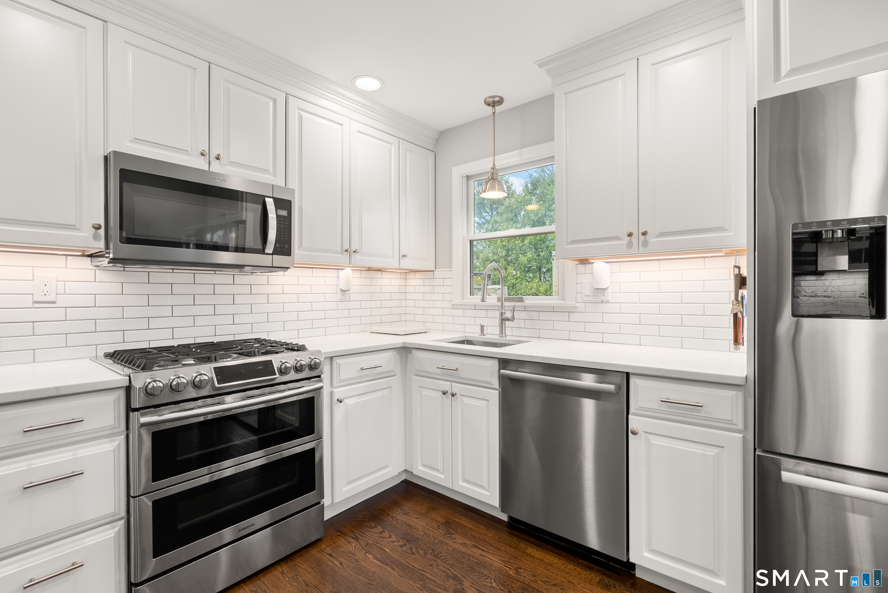 70 Allen Road Fairfield, CT 06824 - Photo 18 of 38