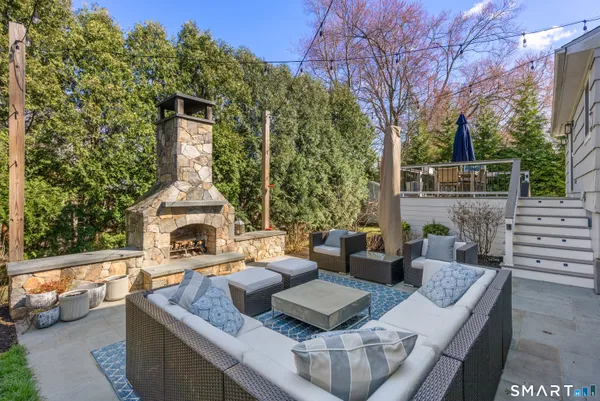 $819,000 | 70 Allen Road, Fairfield, CT 06824