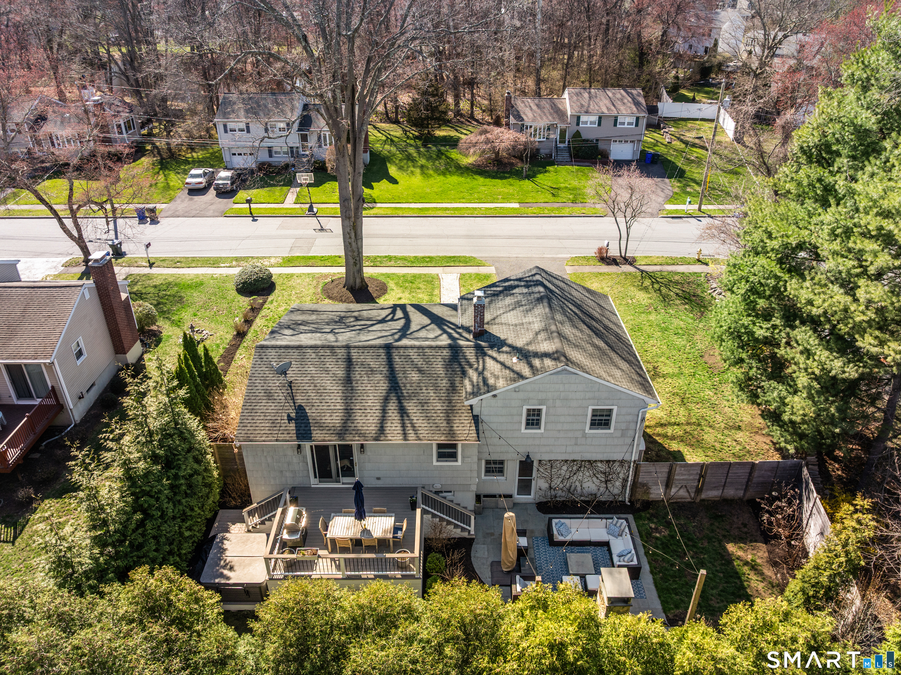 70 Allen Road Fairfield, CT 06824 - Photo 5 of 36