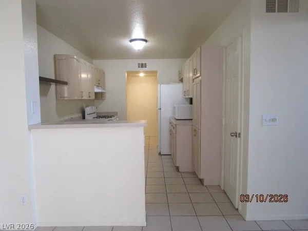 $1,699 | 8449 Sewards Bluff Avenue, Las Vegas, NV 89129