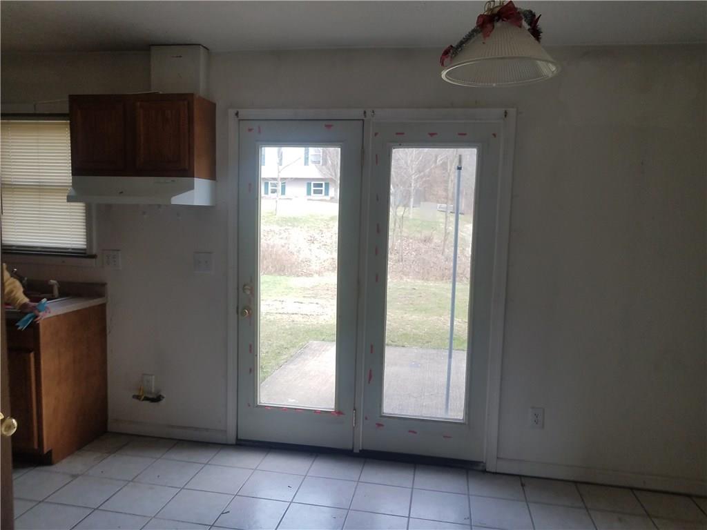108 Monarch Avenue Rural Ridge, PA 15075 - Photo 4 of 8