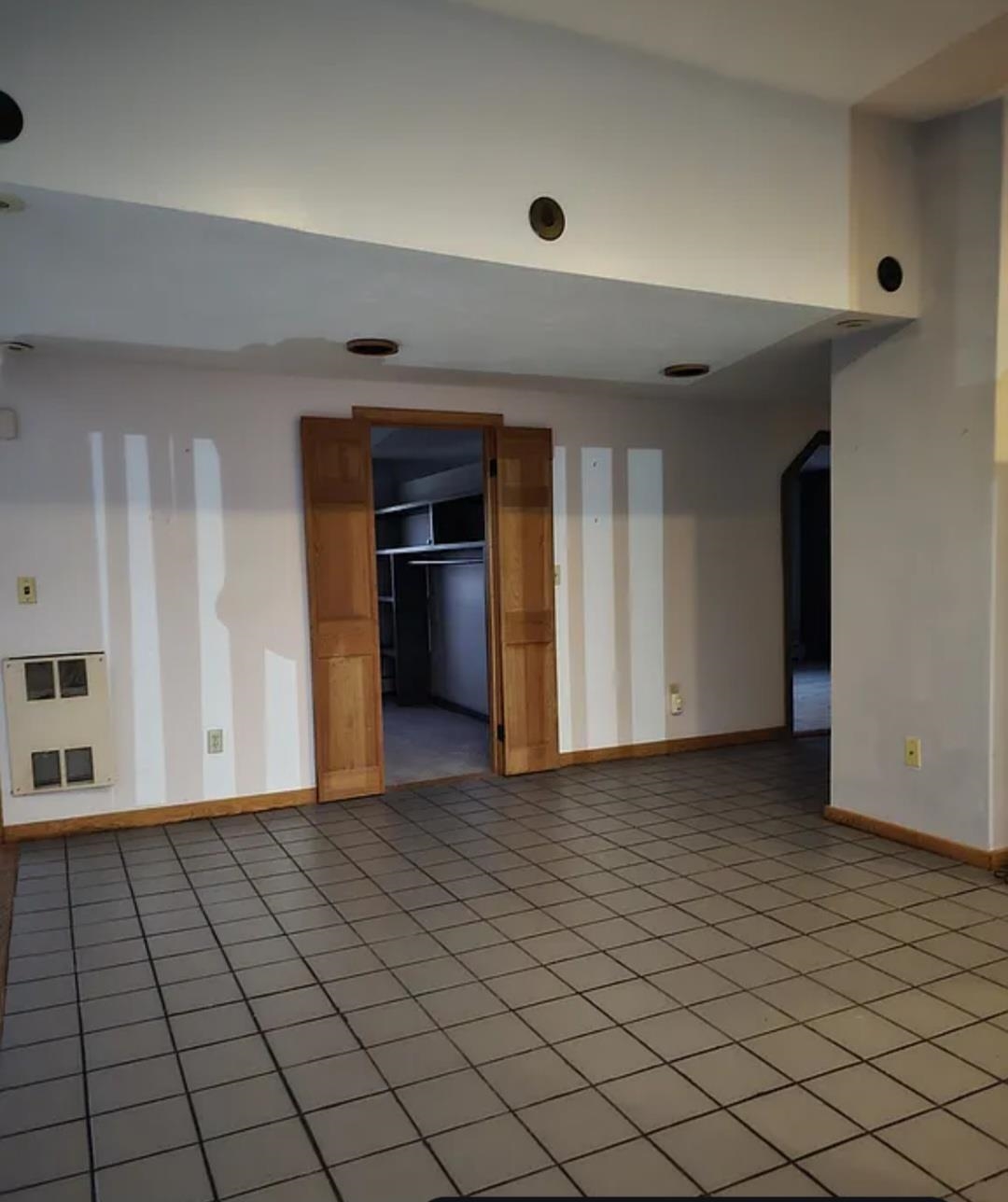 8 Main Street Atkinson, NH 03811 - Photo 14 of 31