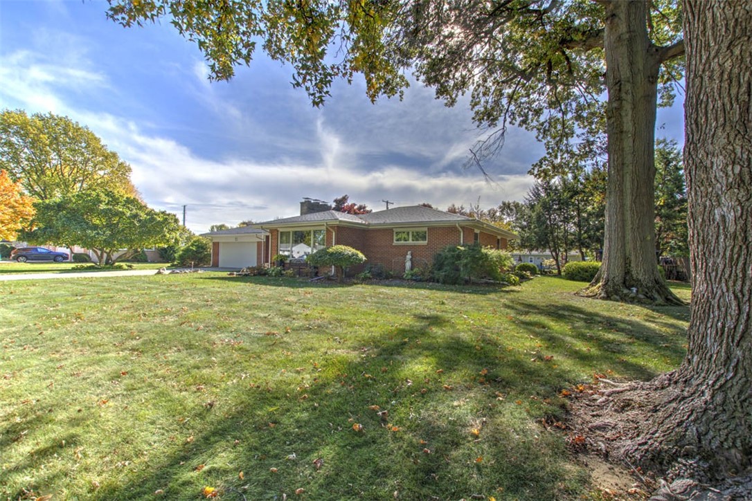 51 Ronald Drive Decatur, IL 62526 - Photo 3 of 45 Gallery Image 3