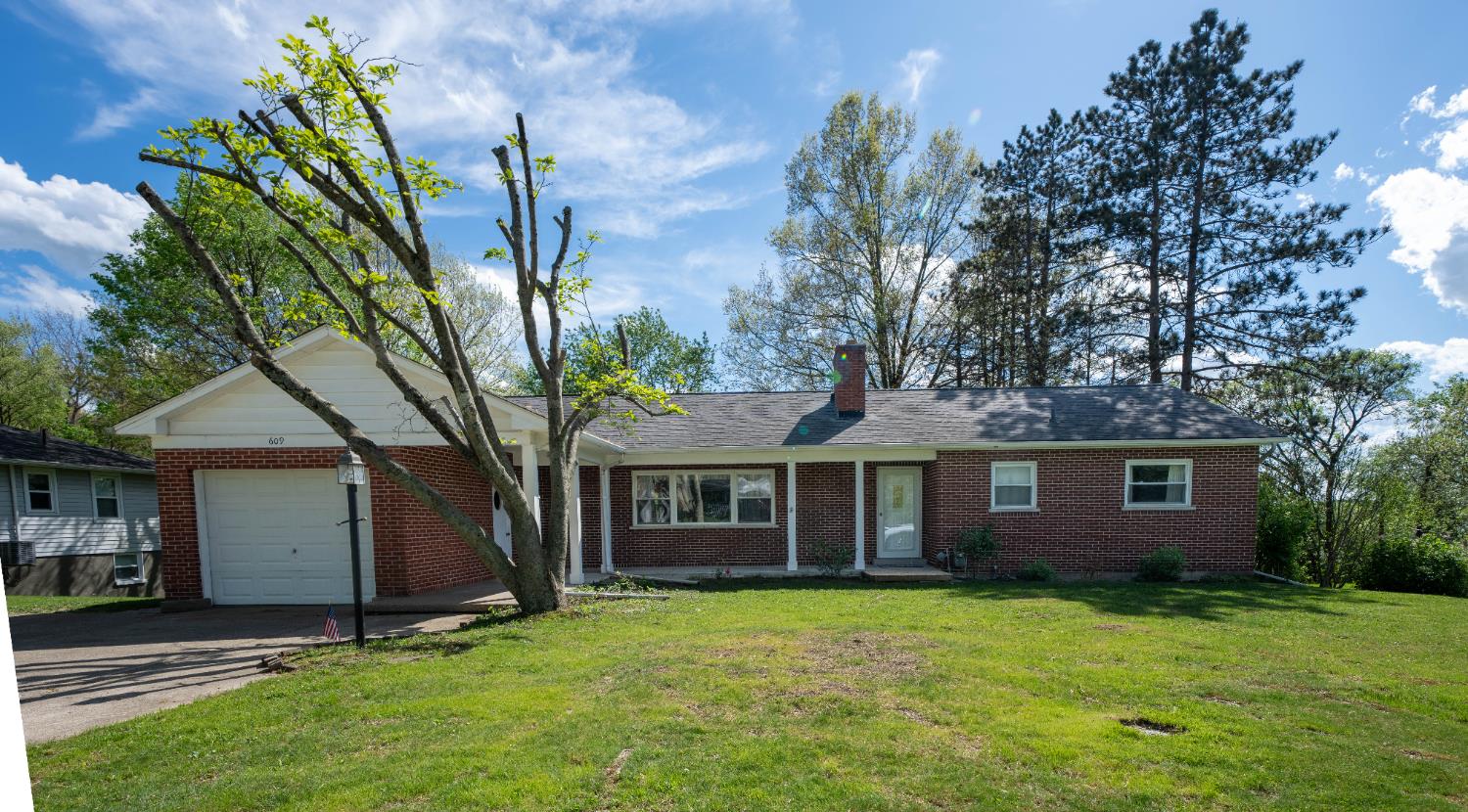 609 Ridge Avenue Aurora, IN 47001 - Photo 1 of 53