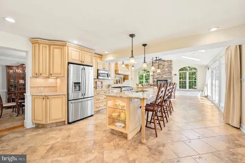 $799,900 | 736 Summit Avenue, Philadelphia, PA 19128